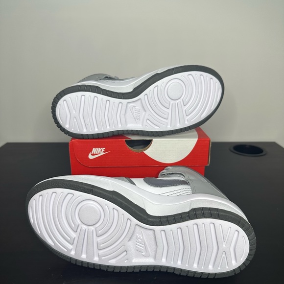 New Nike WMNS Dunk High UP Light Smoke Grey DH3718-106 Size:6 - Picture 5 of 10